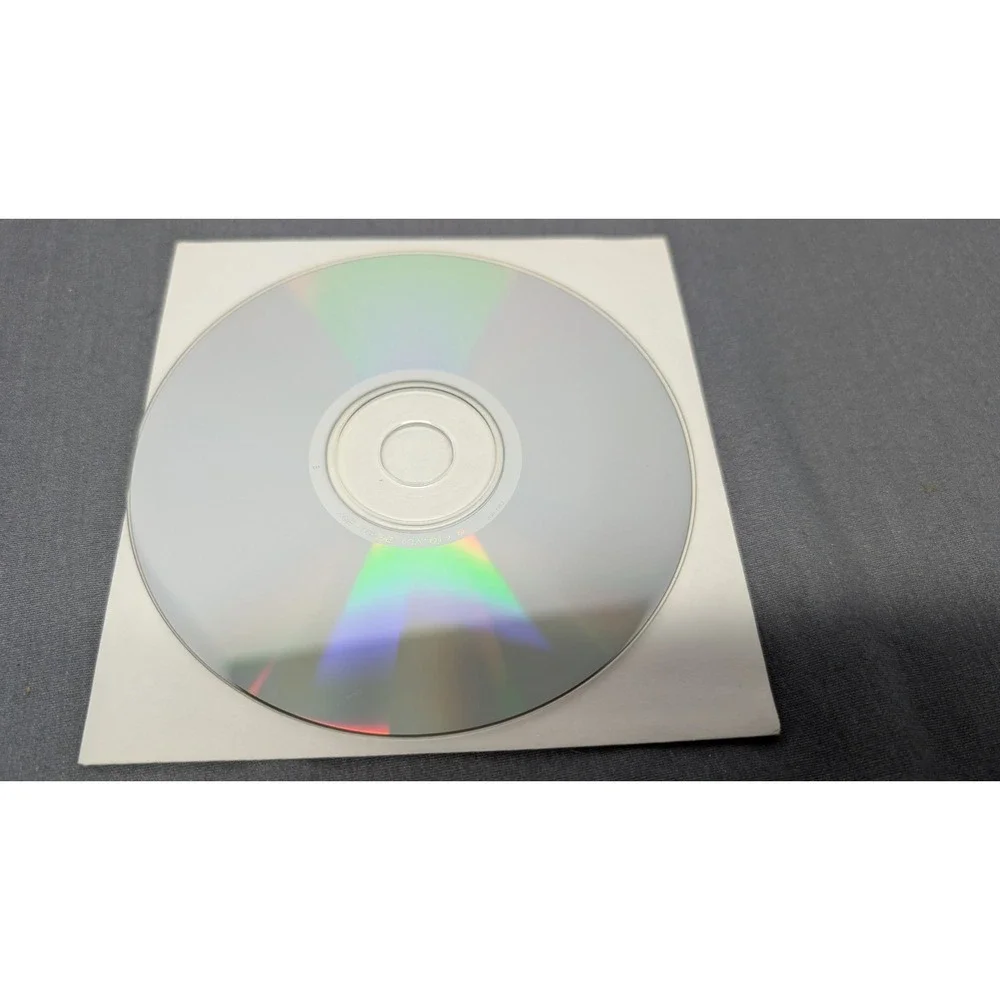 Microsoft Encarta Encyclopedia 2000 X05-32694 Silver CD-ROM Software Vintage PC